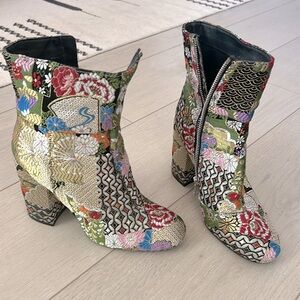 Steven Madden Floral Emison heeled boots